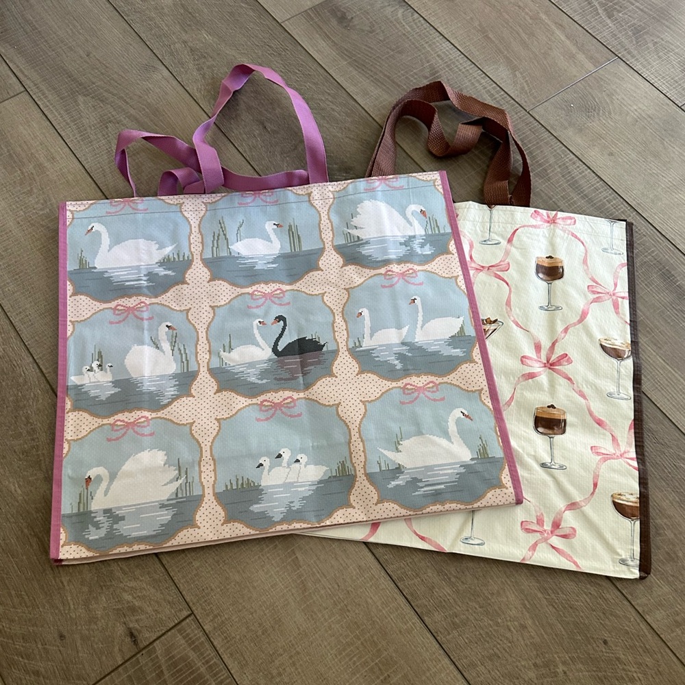 Homegoods TJMaxx Marshalls Espresso Martini Pink Bow & Swan Tote Bags NWOT